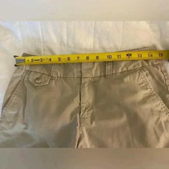 Eddie Bauer Size 4 Women’s Mercer Fit Khaki Shorts Bermuda Style 100% Cotton Tan - Picture 10 of 13
